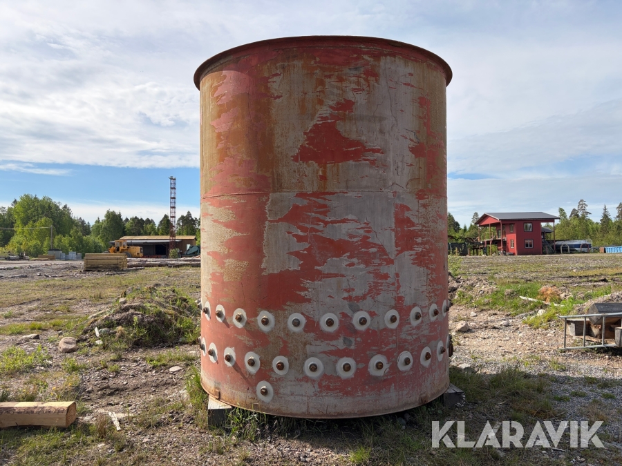 Ackumulatortank 16 m3 med 65 st doppvärmare Alternativ användning frekvensreglering