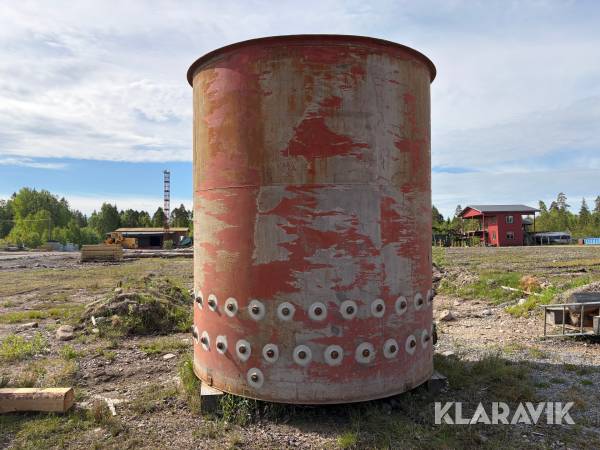 Ackumulatortank 16 m3 med 65 st doppvärmare Alternativ användning frekvensreglering