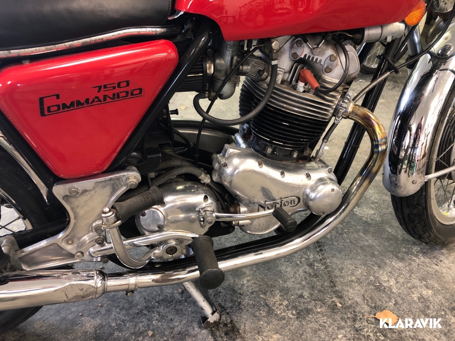 Motorcykel Norton Commando Roadster 750