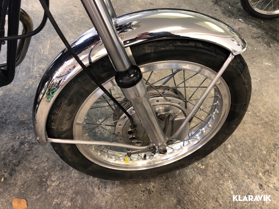 Motorcykel Norton Commando Roadster 750