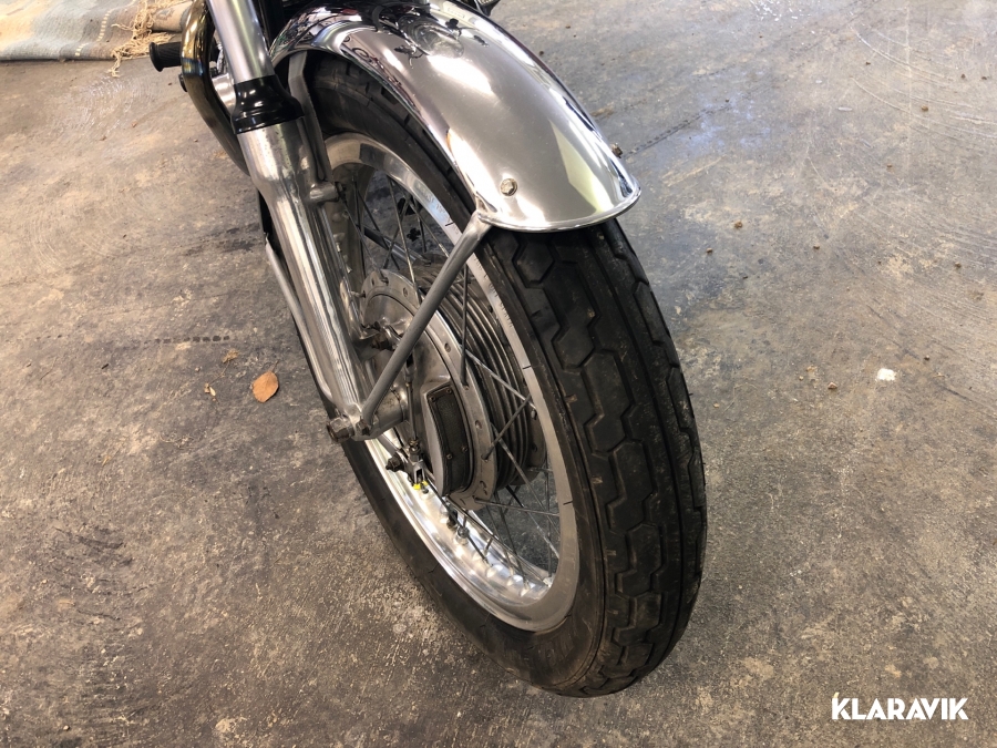 Motorcykel Norton Commando Roadster 750