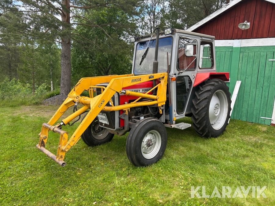 Traktor Massey Ferguson 240-2 med lastare och redskap