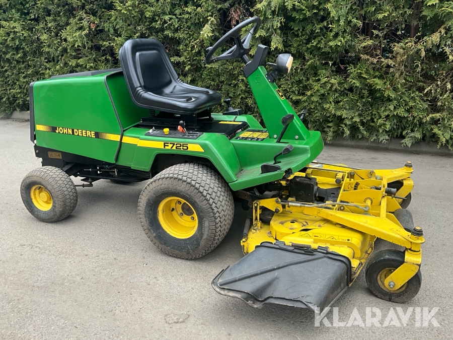 Åkgräsklippare John Deere F725