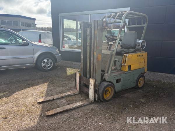 Gasoltruck Clark C40