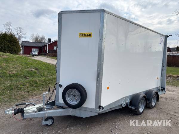 Personbilssläp Ifor Williams Bv126