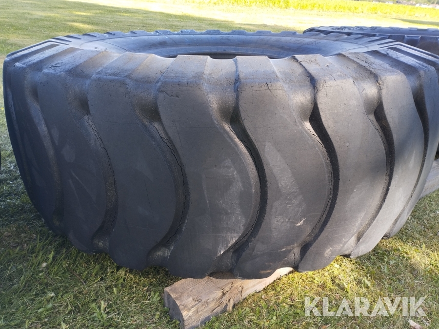 Entreprenaddäck Michelin 20.5 R25 1st