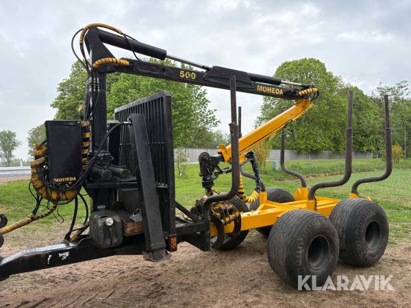 Skogsvagn Moheda M120 med M500 kran