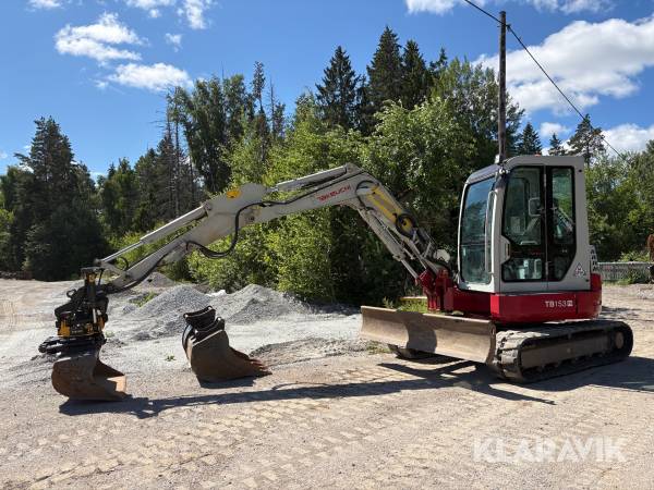 Grävmaskin Takeuchi TB153FR med tiltrotator och 3st skopor