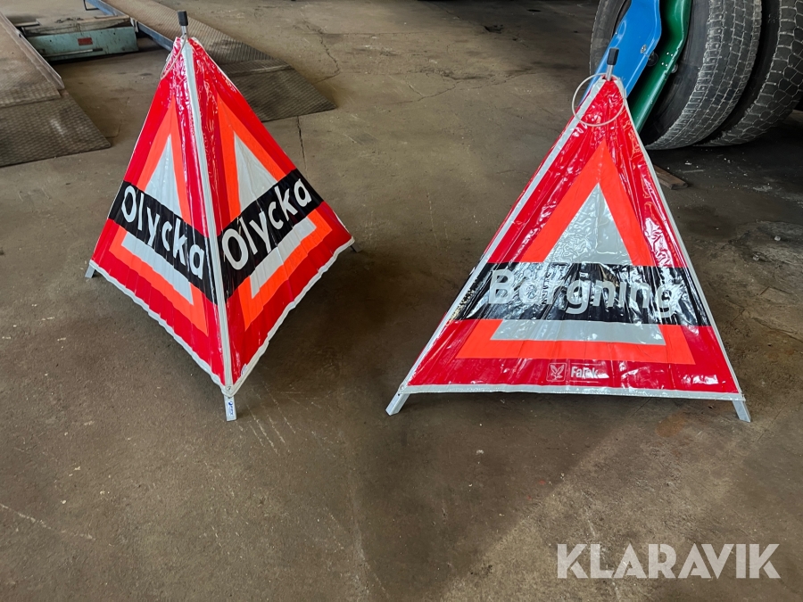 Varningskyltar 2st. Bärgartillbehör