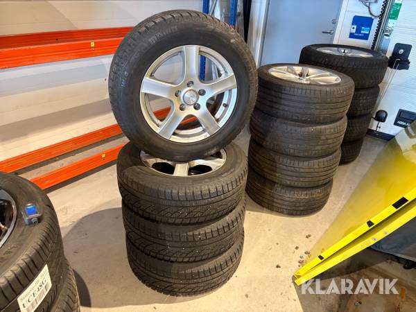Vinterhjul 4 st Momo W-4 till Nissan