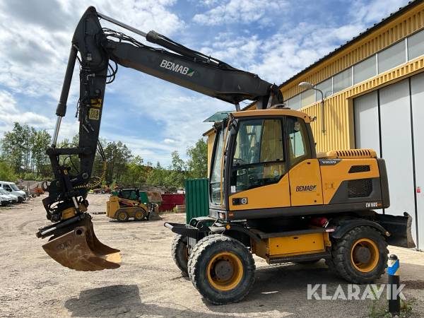 Grävmaskin Volvo EW160D med tiltrotator och skopa