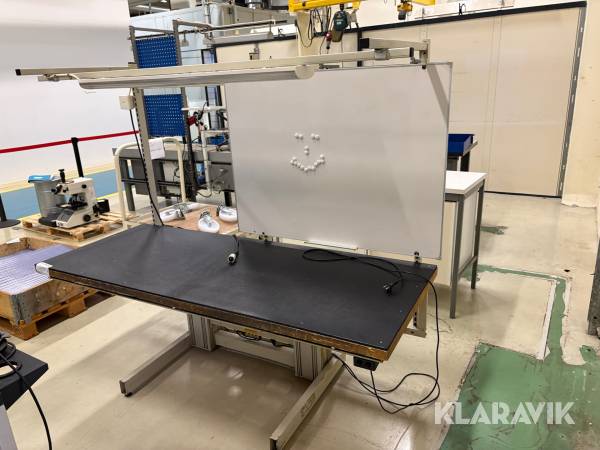 Arbetsbänk höj & sänkbar