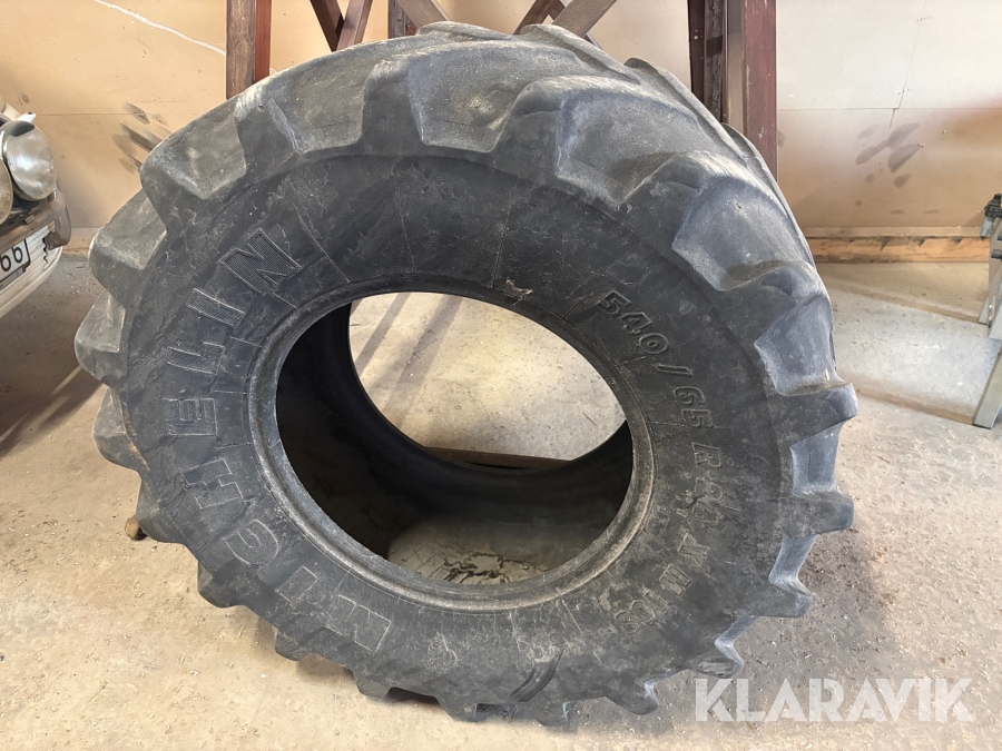 Traktordäck Michelin 540/65R24 2st