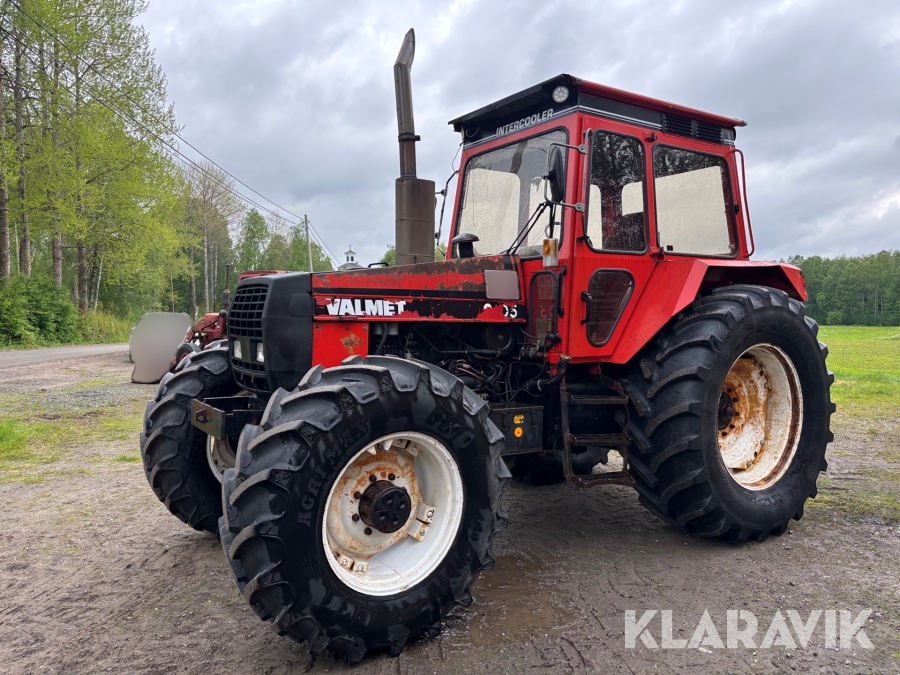Traktor Valmet 2105