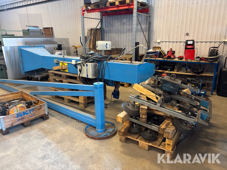Pelarsvängkran Pmh PKO-E 1000/5,5 med vakumlyft