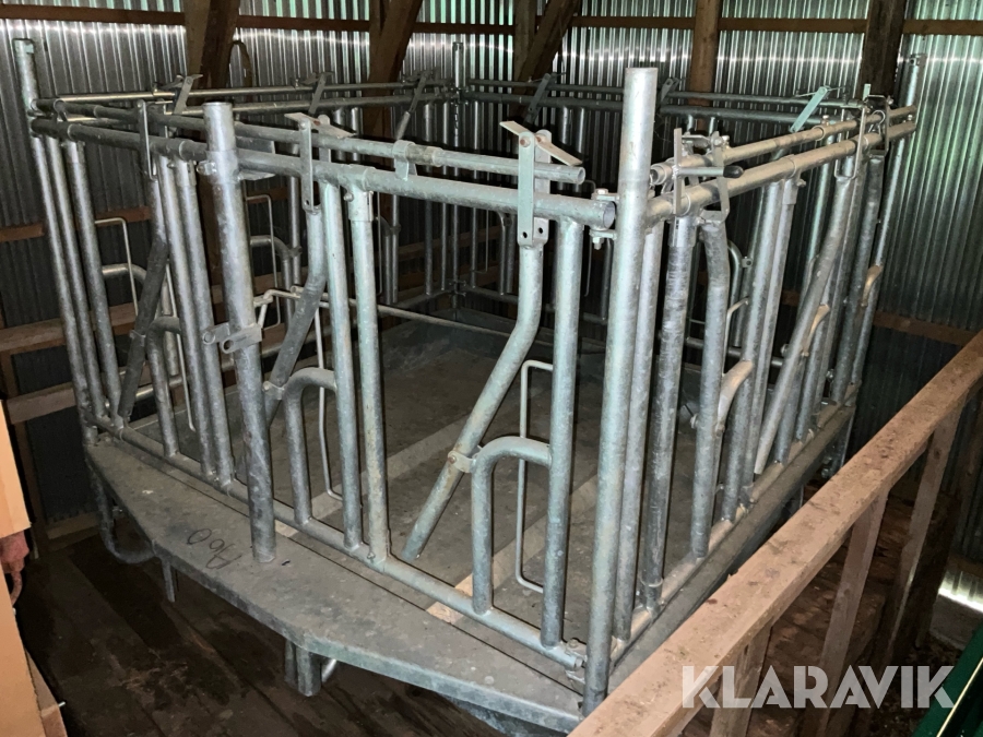 Foderhäck Kellfri med låsgrindar, 12 platser, 2x2 m.