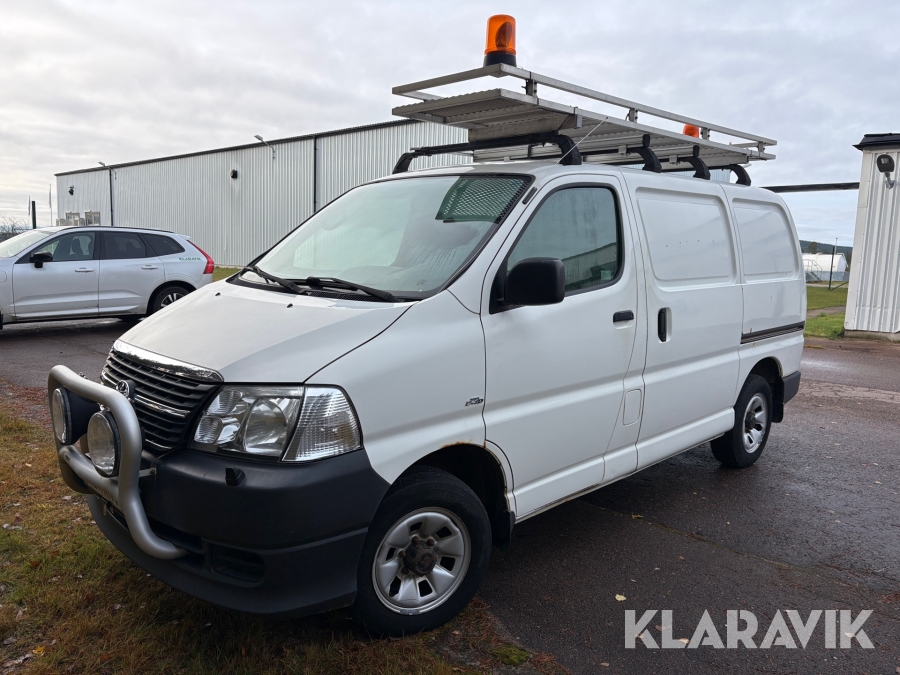 Skåpbil Toyota HiAce med verkstadsutrustning
