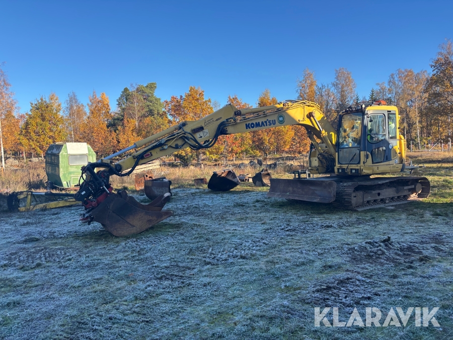 Grävmaskin Komatsu PC138US-8 med tiltrotator och grävsystem