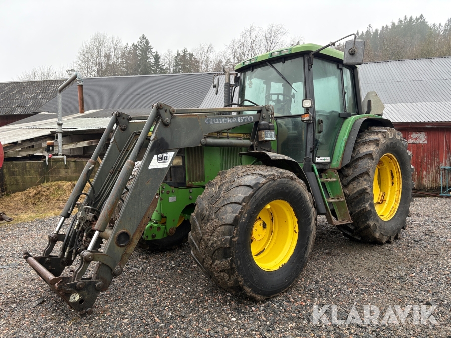 Traktor John Deere 6600 4WD - med lastare
