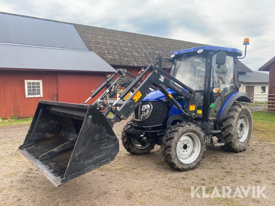 Traktor Lovol 504 4WD med frontlastare och skopa