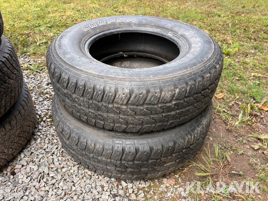 Däck Cooper 225/75R15