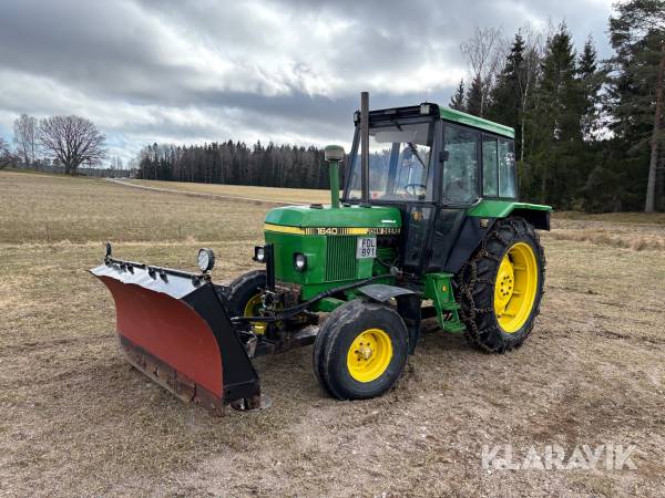 Traktor John Deere 1640