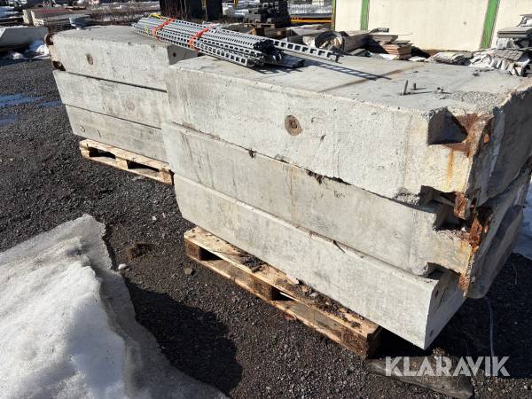 Betongstolpar 6st