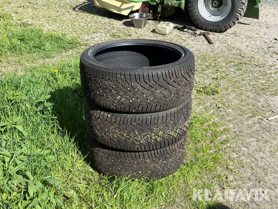 Vinterdäck Kontinental 235/35R20