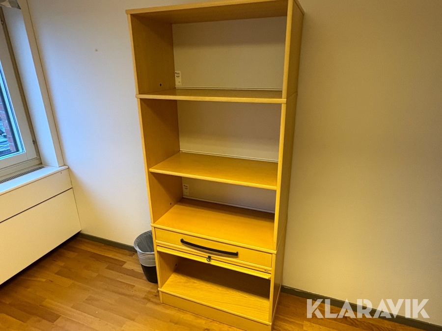 Bokhylla Kinnarps K-serie