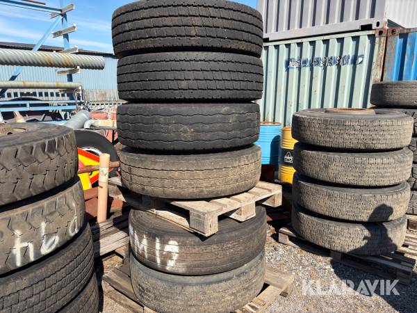 Däck med fälg 315/80R22.5 6st