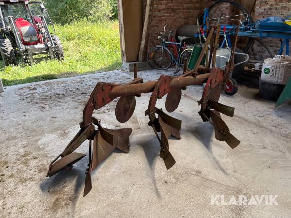 Plog 3 skärig Kverneland
