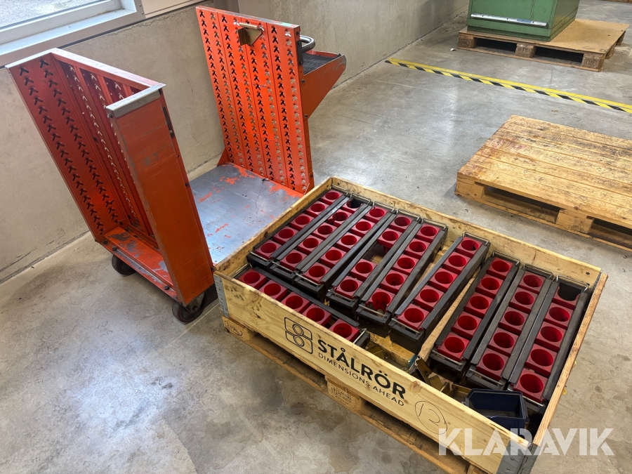 Parti med hållare och verktygsvagn ISO 50