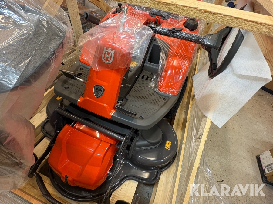 Åkgräsklippare Husqvarna Rider 214TC
