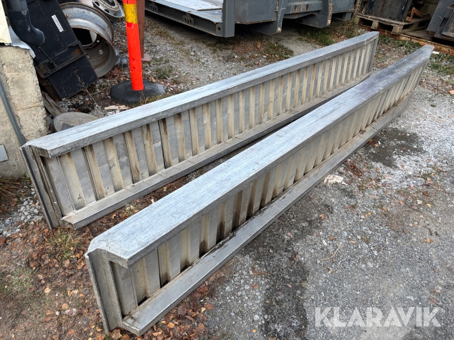 Lastramper 3,7m till lastbilsflak