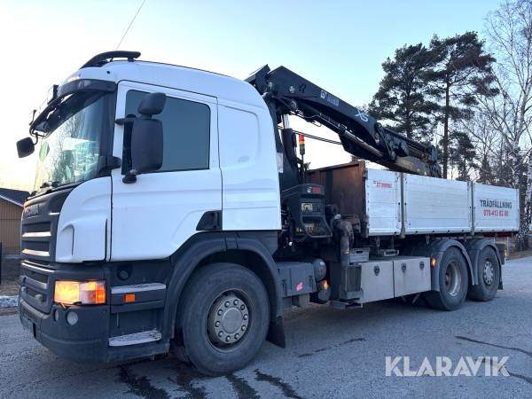 Tipp och Kranbil Scania P420 med gripskopa