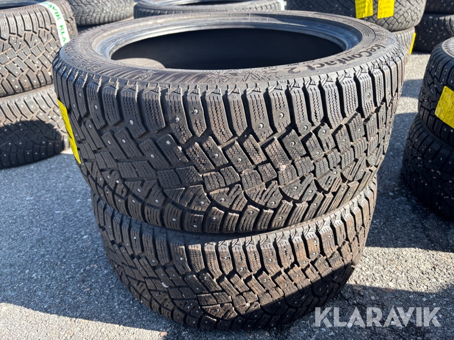 Vinterdäck Continental 235/45-17 dubb