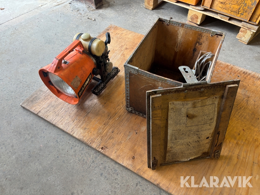 Bensindriven lampa Diamond RF6 räddningsbil 30