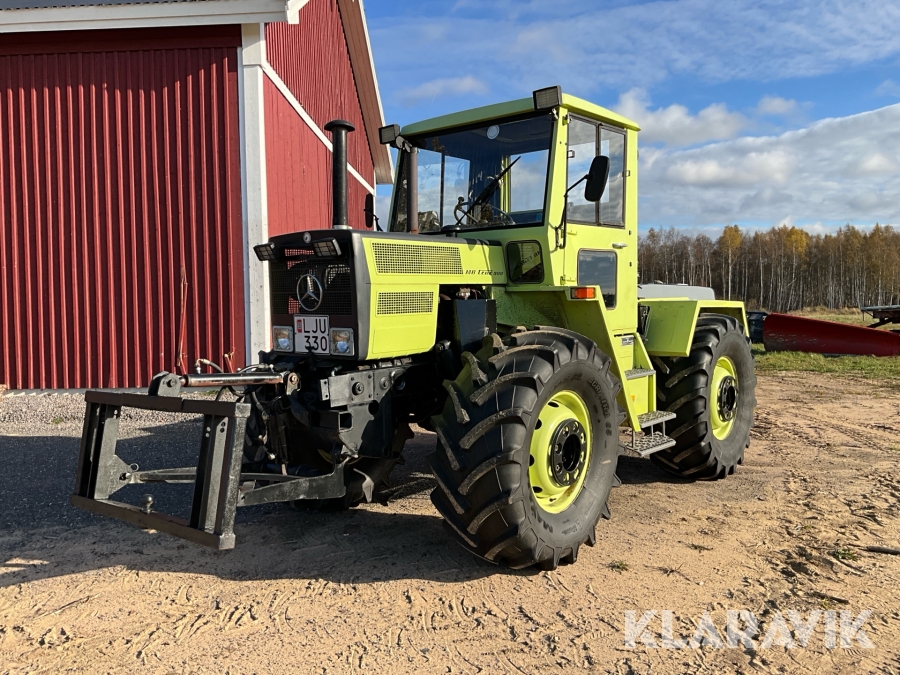 Traktor Mercedes-Benz  Trac 900 Turbo