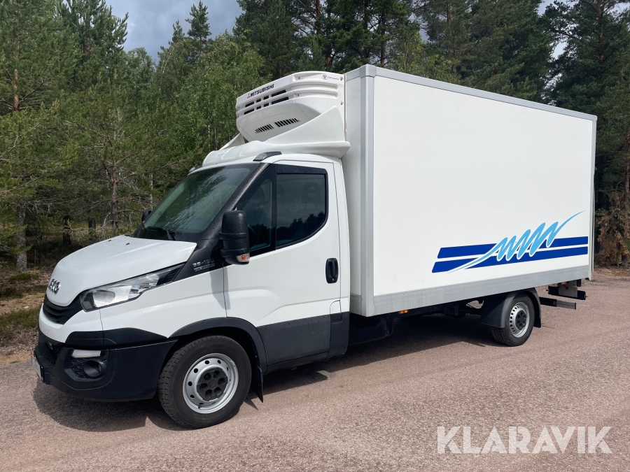 Lätt lastbil Iveco Daily med kylaggregat