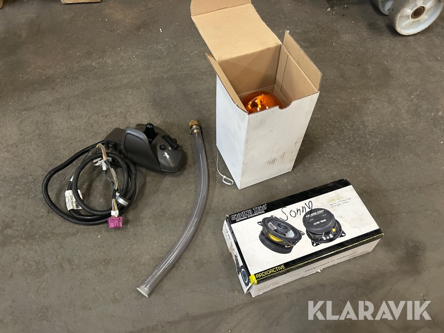 Joystick, rotella, oljeavtappningsrör & högtalare