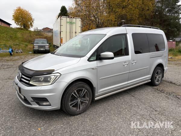 Minibuss Volkswagen Caddy IV 2,0 TDI med rullstolsramp