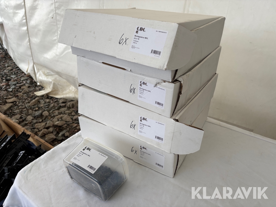 Montageskruv för undertak CDC 4,2x16 30 000st skruv