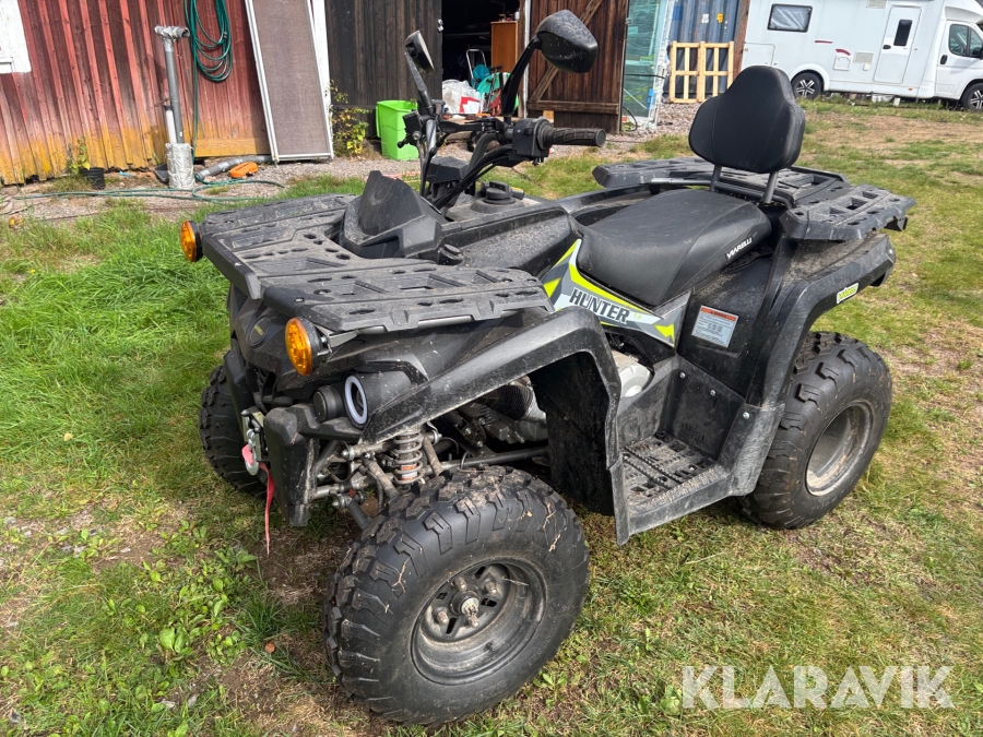 ATV Varelli Hunter med plog och snökedjor