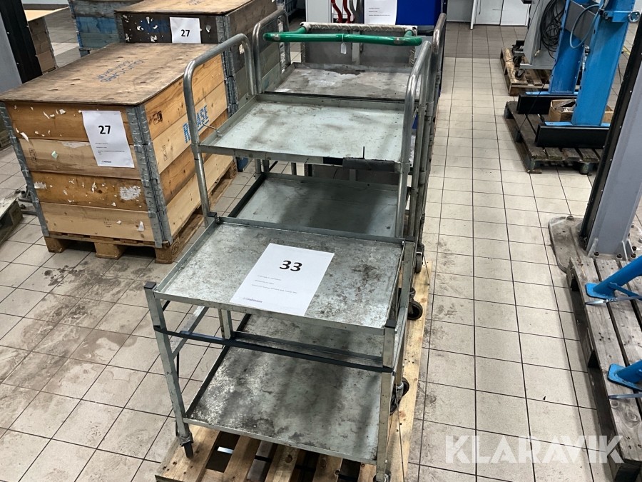 Rullvagnar och en pallstege