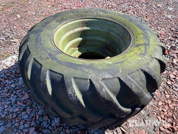 Entreprenaddäck Trelleborg Twin 421