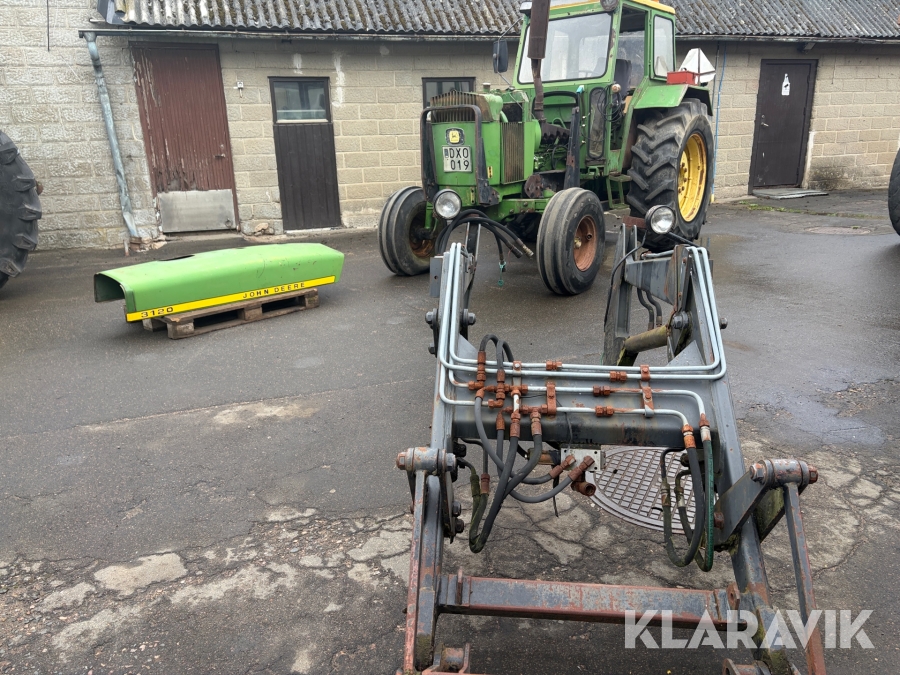 Traktor John Deere 3120 med Frontlastare