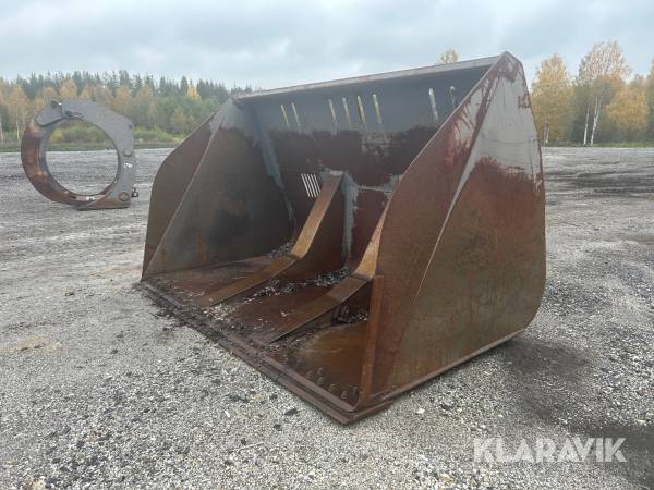 Flisskopa högtippande Volvo 10 m3