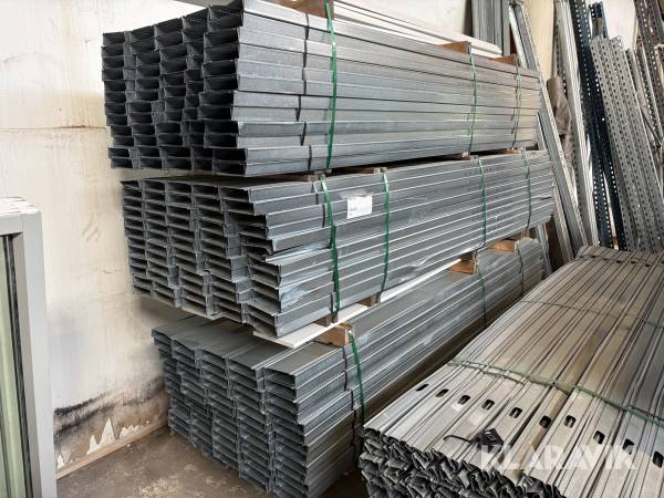 Stålreglar MR145 145x40x2630