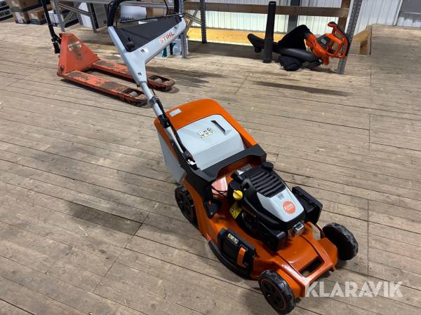 Gräsklippare Stihl RM 453.3 V oanvänd