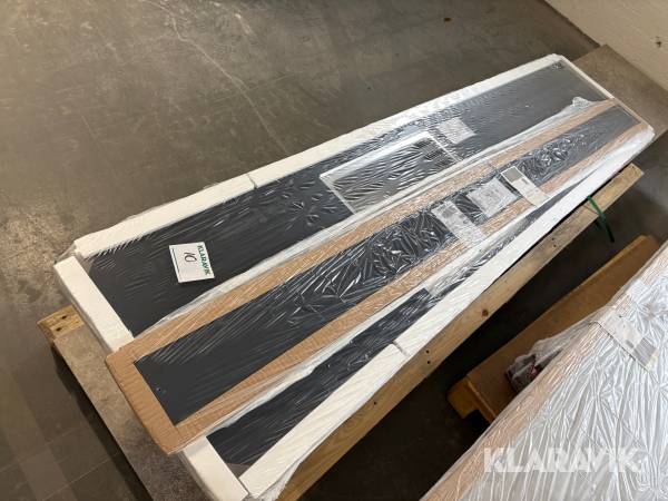 Bänkskiva med nedsänkt ho Marbodal 1st pall med stänkskydd
